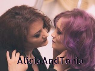 AliciaAndTonia