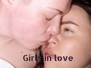 Girls_in_love